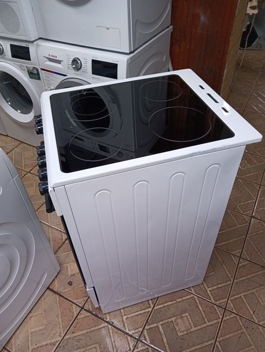 Като нова тясна 50 см печка с керамичен плот  2 години Гаранция!