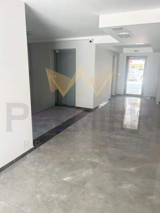 Продава се Двустаен апартамент в Варна, Възраждане 1 - 77 кв.м за 1741 €/кв.м - Снимка #4