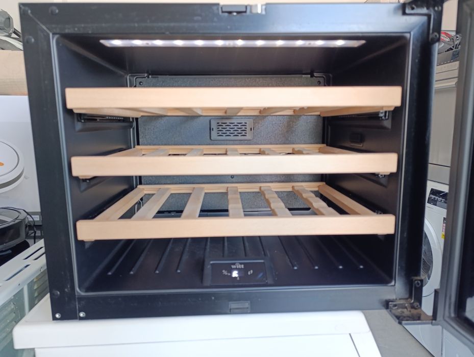 Нова!!! Витрина Охладител за вграждане за вино WINE COOLER