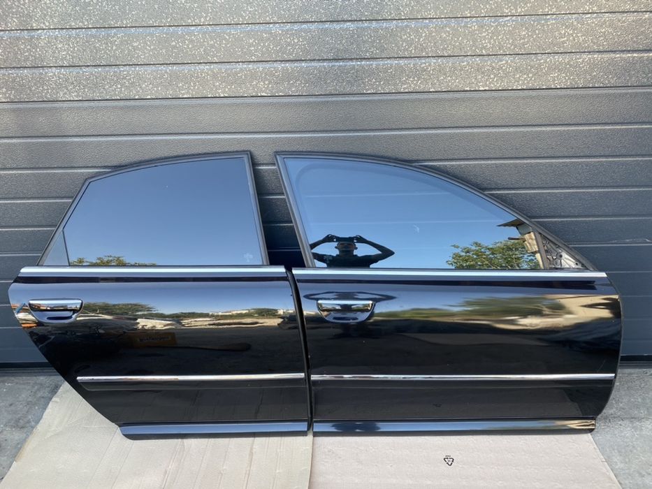 Usi / usa dreapta fata , dreapta spate Audi A8 D3 2002-2010 , (Negru)