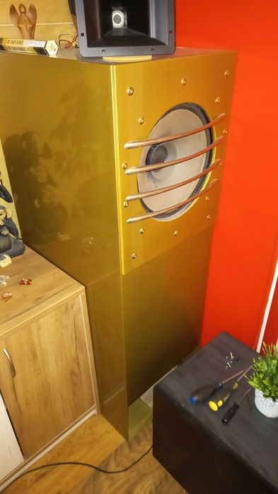 Kinap Lomo 4A-32 Тон колони