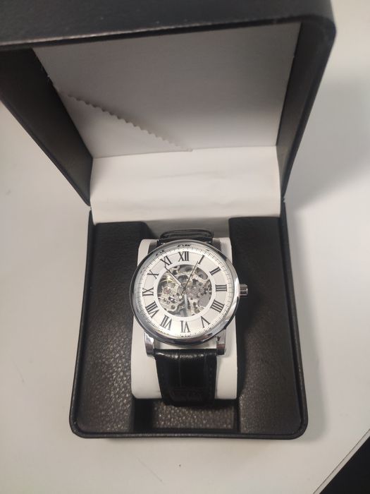 Продам механические часы