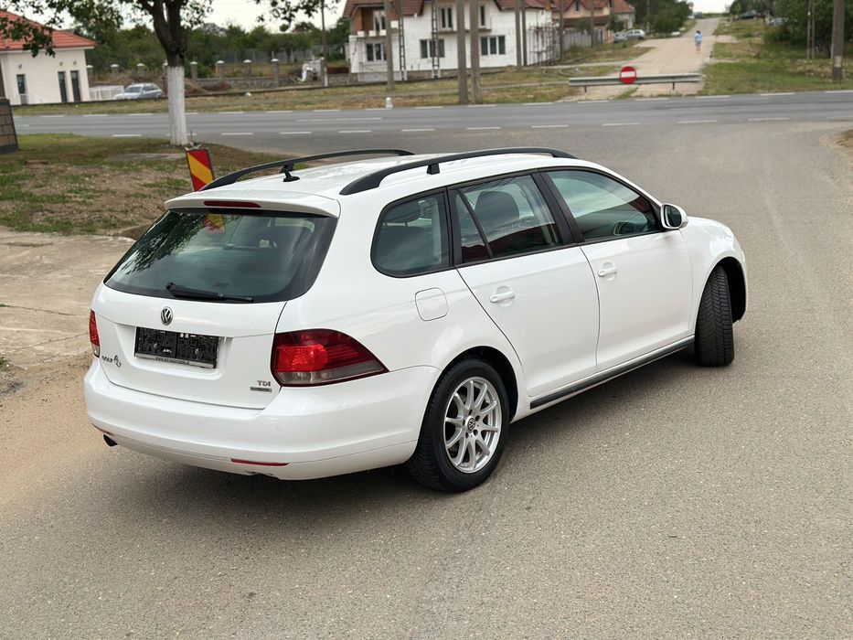 VOLKSWAGEN Golf 2011 — imagine 4