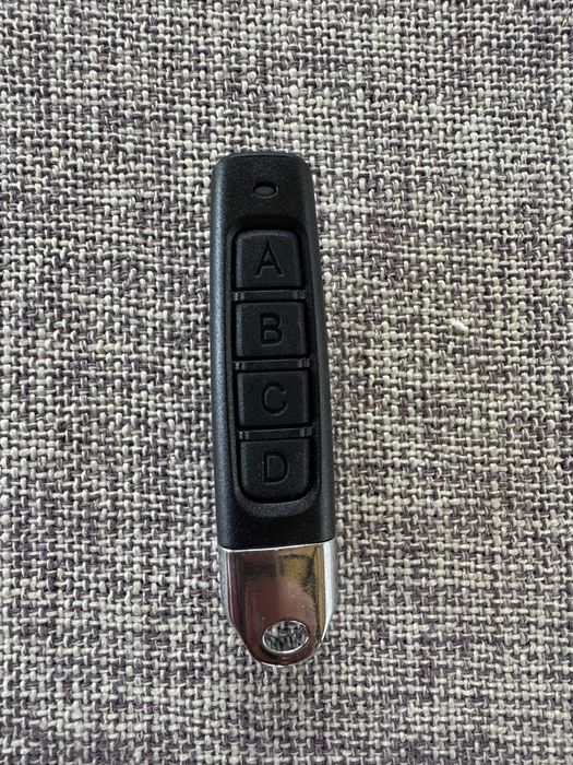 Пульты для ворот и шлагбаумов