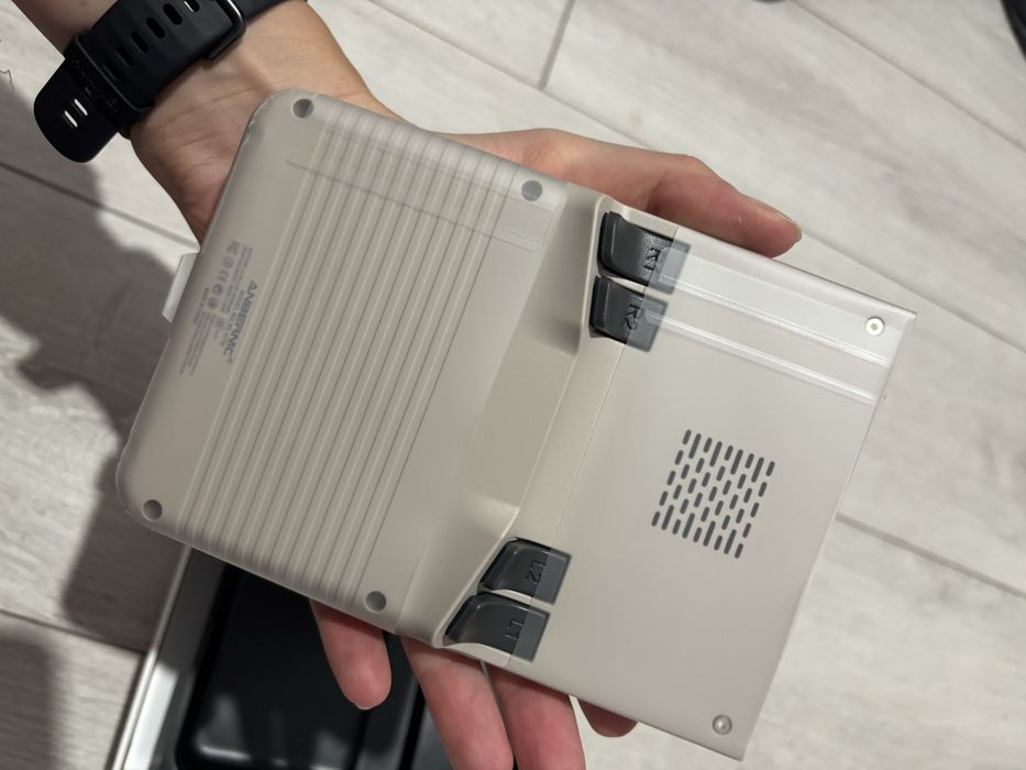 Anbernic RG477V consola portabilă