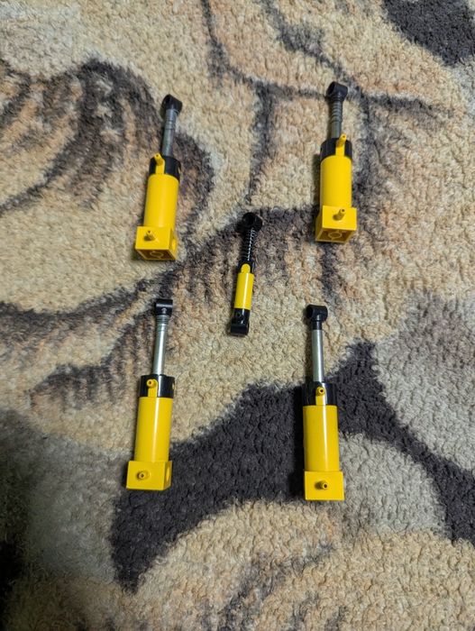 5 lego pompe pneumatice, preț negociabil