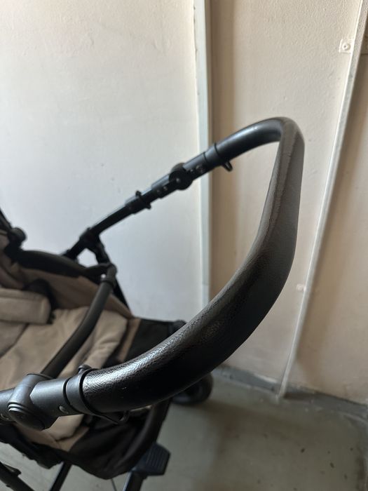 Бебешка количка (детска)