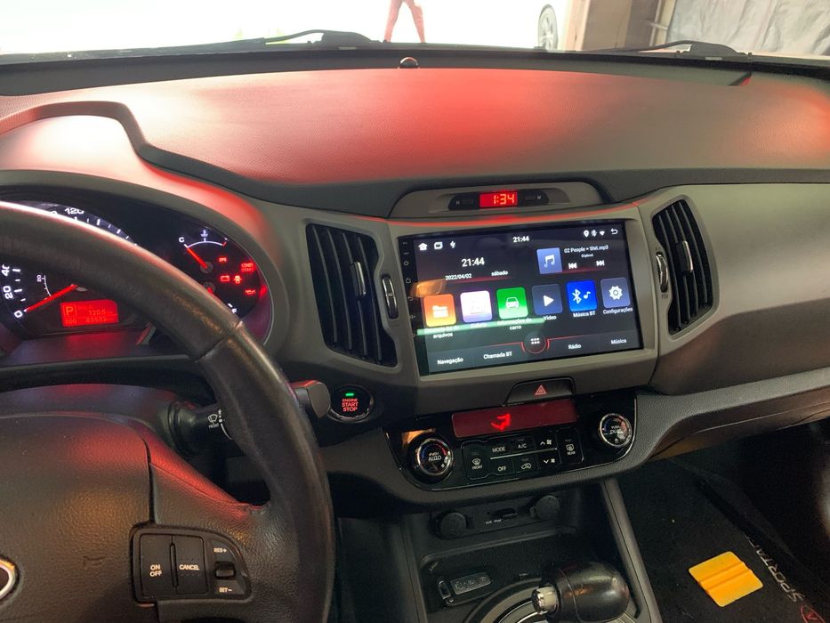 Navigatie Android KIA Sportage Waze YouTube GPS USB