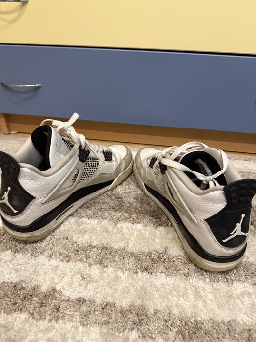 Jordan 4 military black