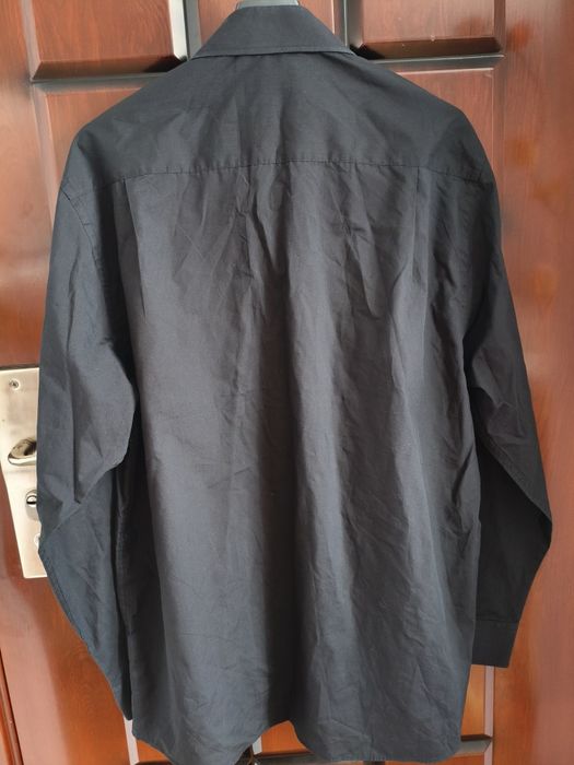 Cămașă bărbătească neagră măsura 42 regular, Cedarwood