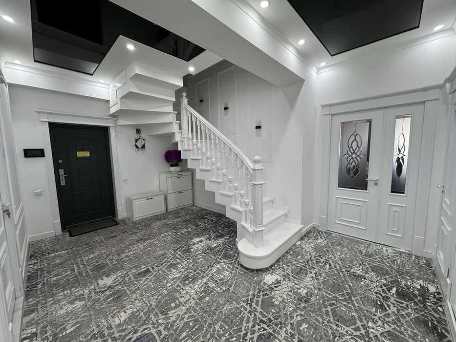 Баурумда Дублекс уй сотилади зор нархда улгириб колин