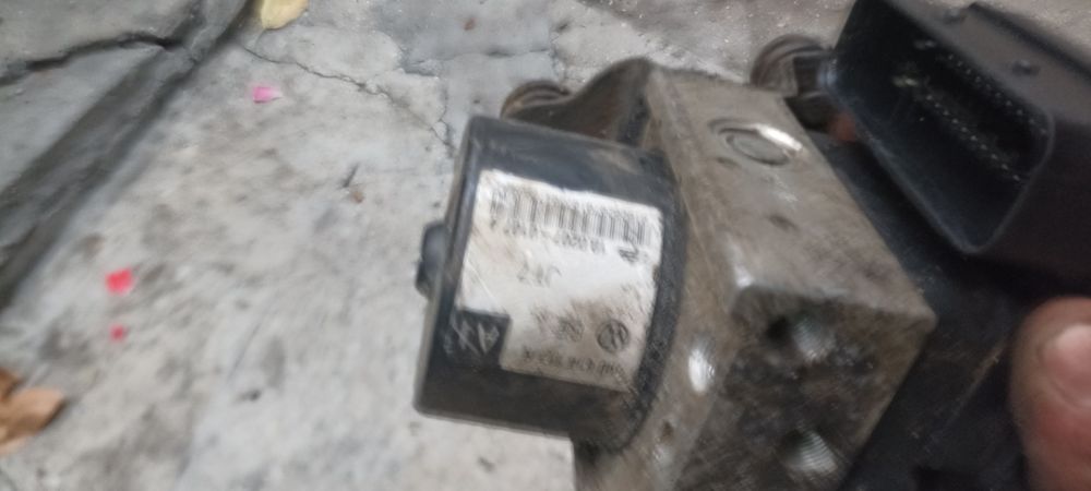 Pompa ABS cu ESP Golf 5 Octavia 2 Jetta Caddy