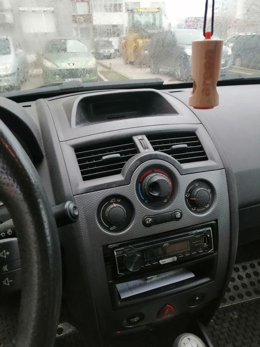 Продавам    Renault Megan 2004  бензин