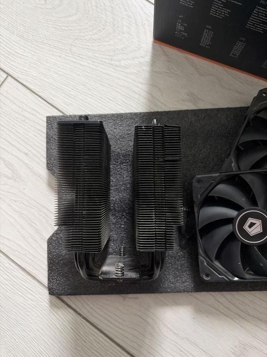 Кулер от id cooling
