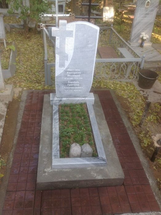 Памятники из мрамора и гранита