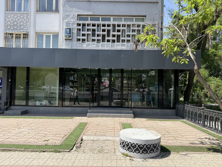 Ц-4 | Алайский - Сдается в аренду помещение вдоль дороги 77м2