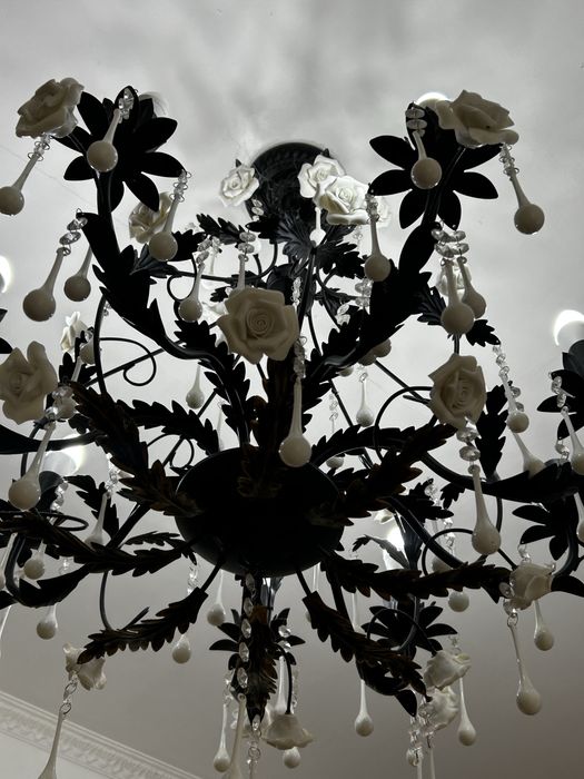 Люстра в отличном состояний