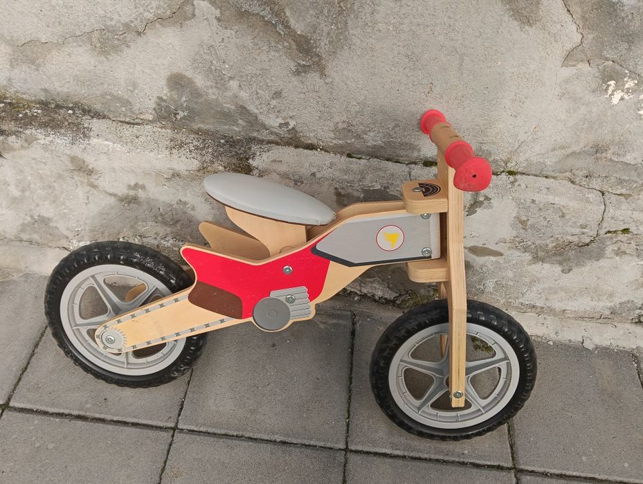 Дървено баланс колело