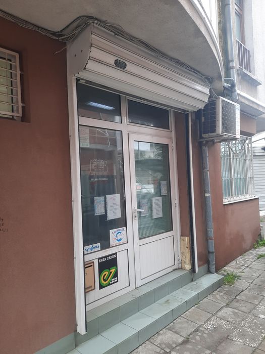 Продава се Магазин в Пловдив, Централна гара - 70 кв.м за 1043 €/кв.м - Снимка #2