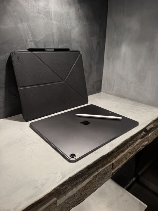 КАТО ЧИСТО НОВ Ipad Pro 12.9” + Apple Pencil + Case