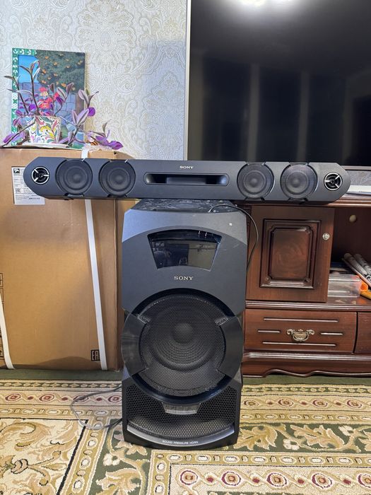 Музыкальный центр