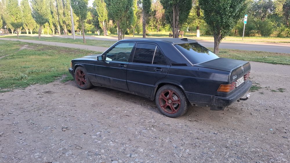 Продам мерседес  190