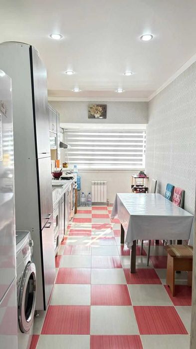 Продается 3 ком квартира район Женис