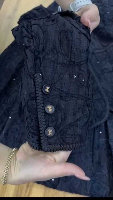 Продам юбочный костюм