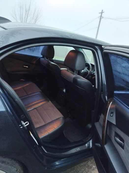 Vând BMW e60 525d
