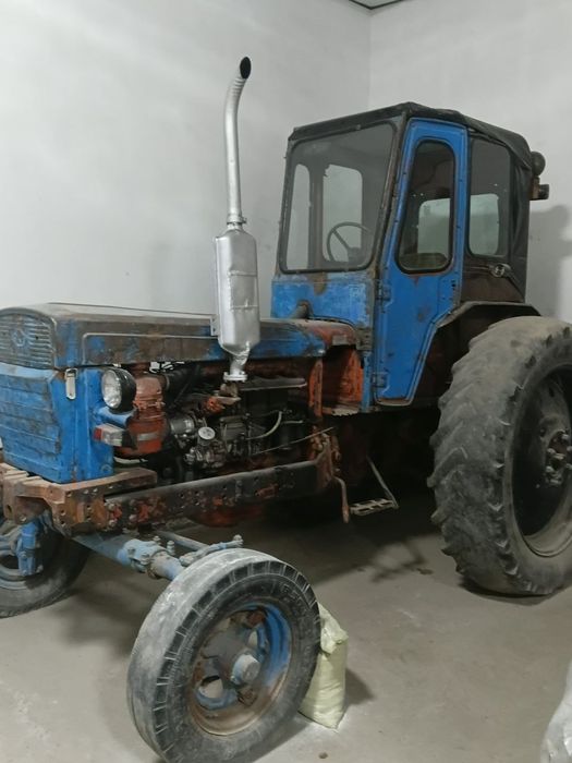 Traktor T 28 sotiladi