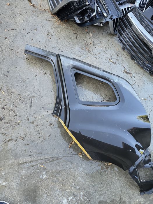 Dacia Duster 17-22 заден ляв калник панел