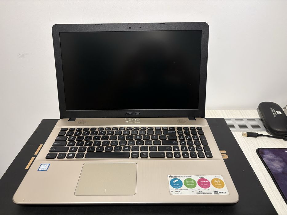 Laptop Asus i5, 15.6 inch