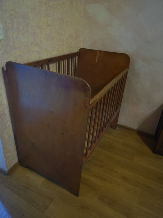 Детская кровать деревянная