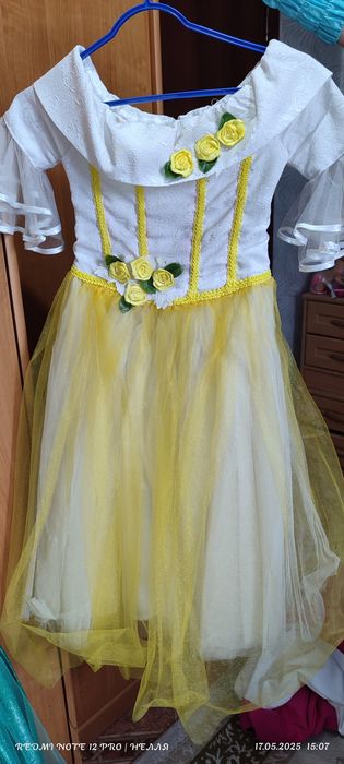 Продам детские платья