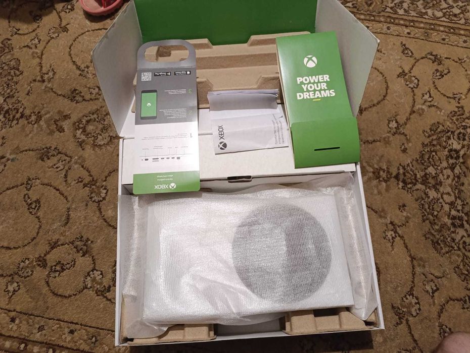 Продам/обменяю XBOX SERIES S