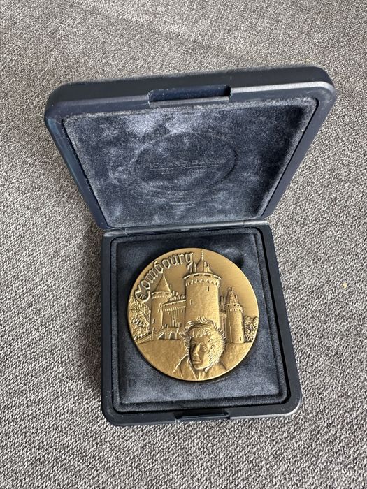 Френски медал Pichard-Balme – замък Combourg