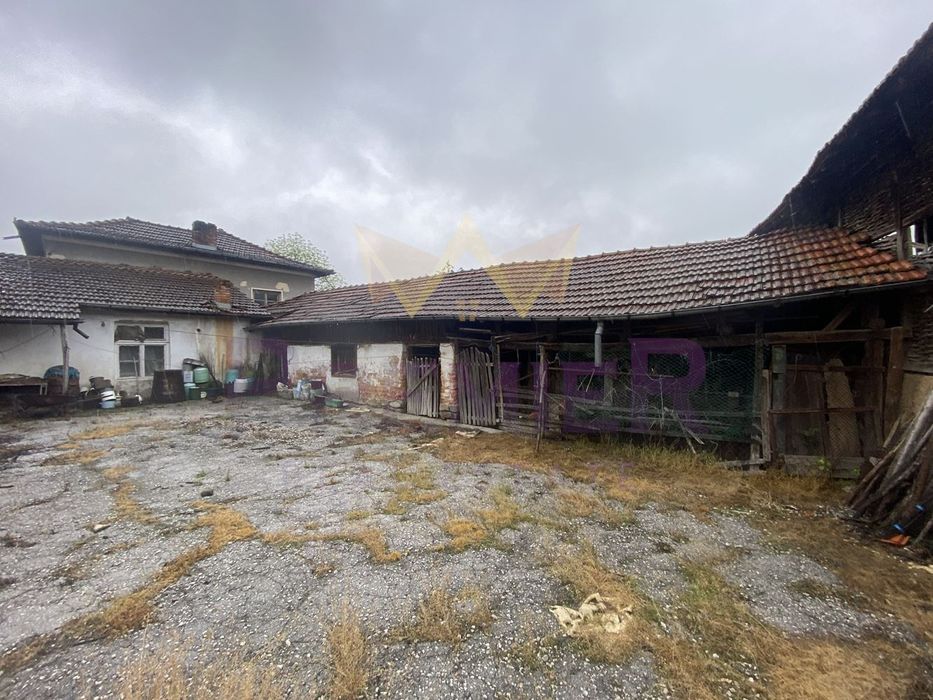 Продава се Къща в с. Разлив, Област София-област - 160 кв.м за 375 €/кв.м - Снимка #9