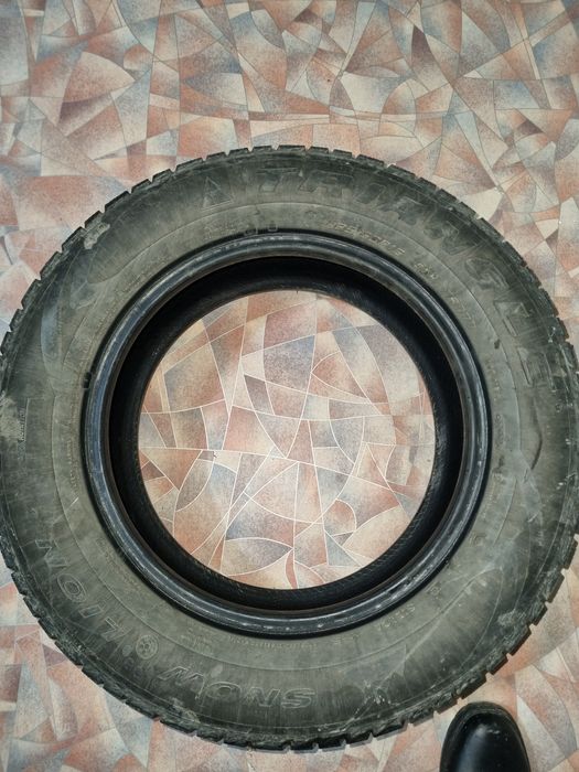 Продам Шины Трианжил