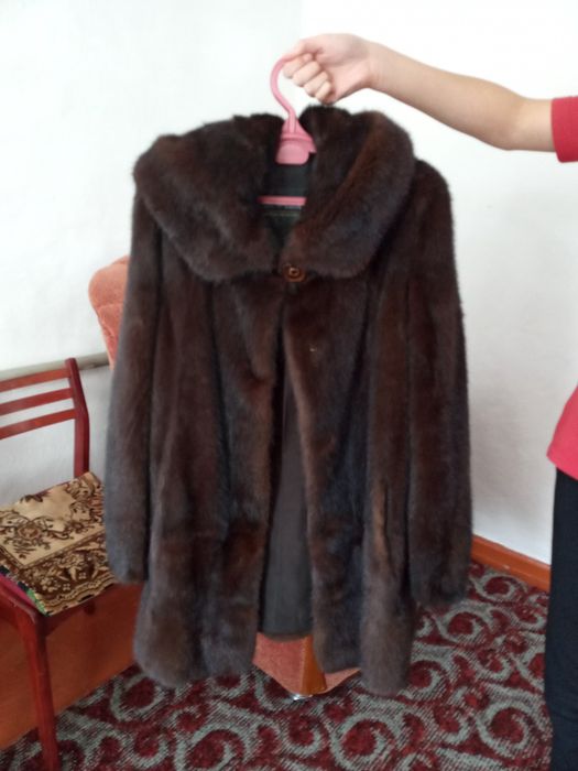 Продам шубу норковую