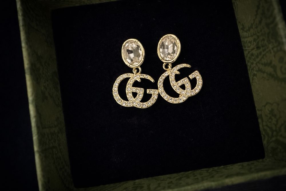 Cercei Gucci-cutie si sacosa cadou