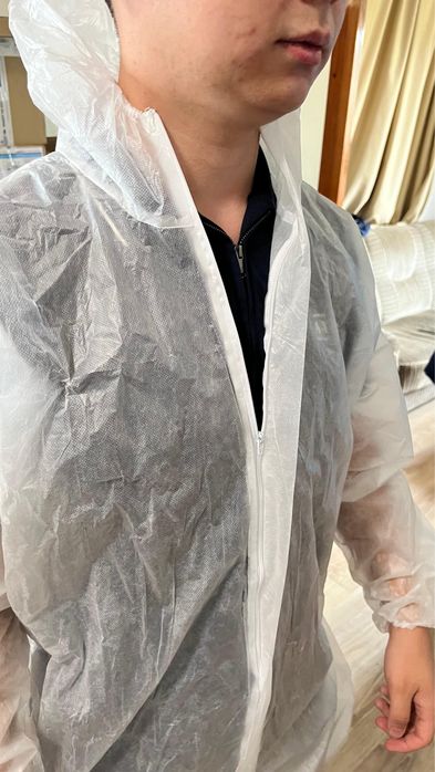 Комбинезон защитный одноразовый