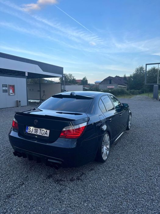 Difuzor evacuare ornament cu nervuri BMW E60 E61