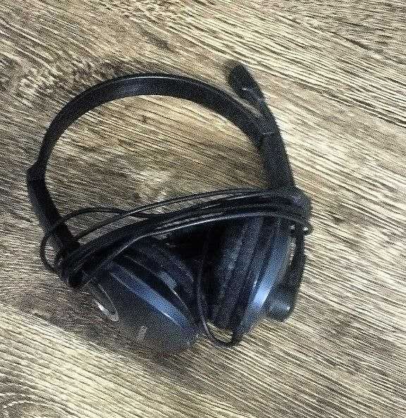 Продаётся рабочий компьютер, подойдёт для учёбы и работы, для игр