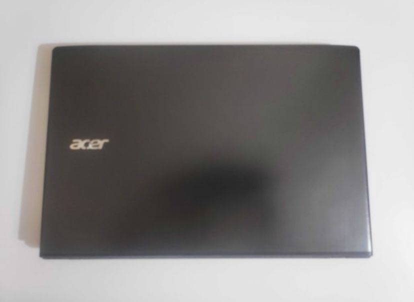 Нуотбук Acer Aspire E5-576G