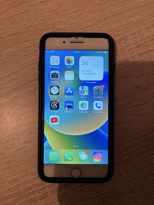 Продам айфон 8 плюс