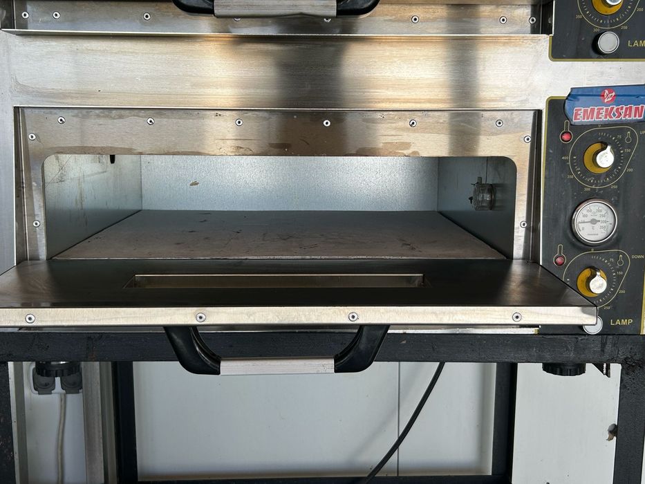 Vând cuptor profesional pentru pizza EPZ02 – 3.500 lei