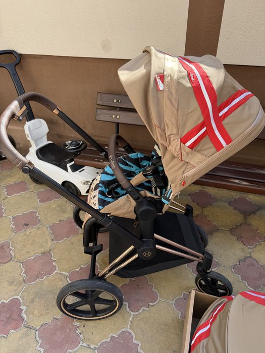 Бебешка количка Cybex Karolina Kurkova