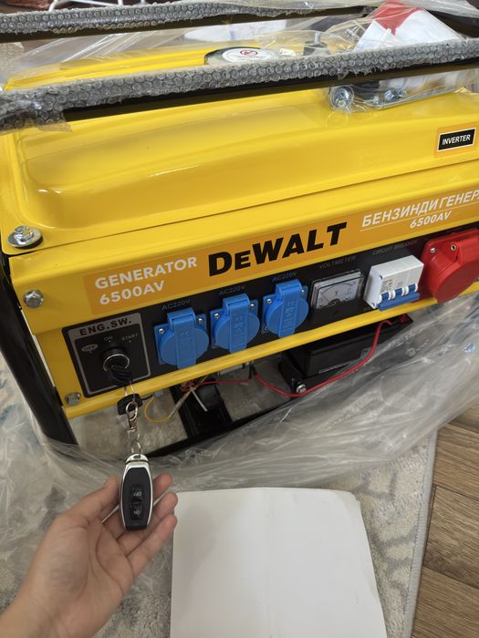Генератор DeWALT