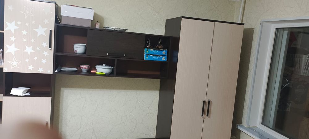 Шкаф горка. Вместимая