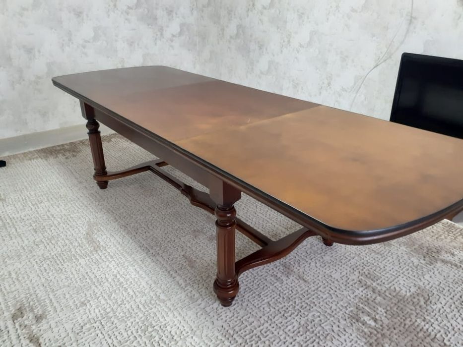 Продам стол из чистого дерева